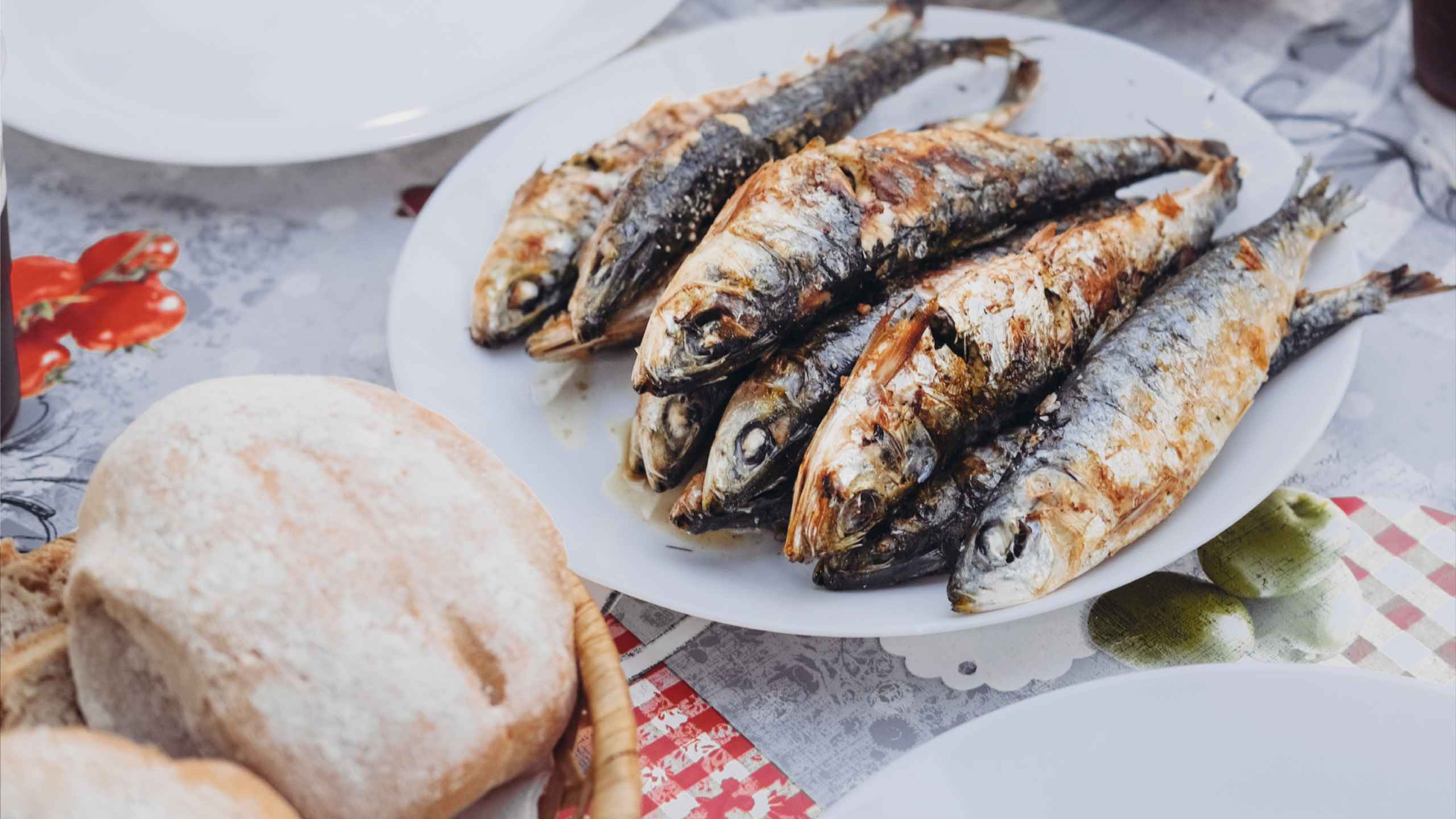 Sardinhas assadas, prato típico de Sesimbra